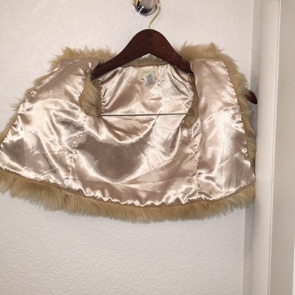J.Crew Crew Cuts Faux Fur Blonde Vest SZ: XS/S - Picture 3 of 5
